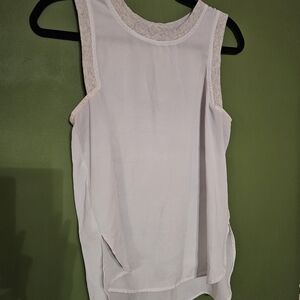 Lou & Grey Womens Elegant White Sleeveless Top